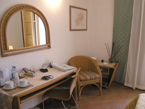 Agriturismo Podere San Michele Сан Винченцо Екстериор снимка